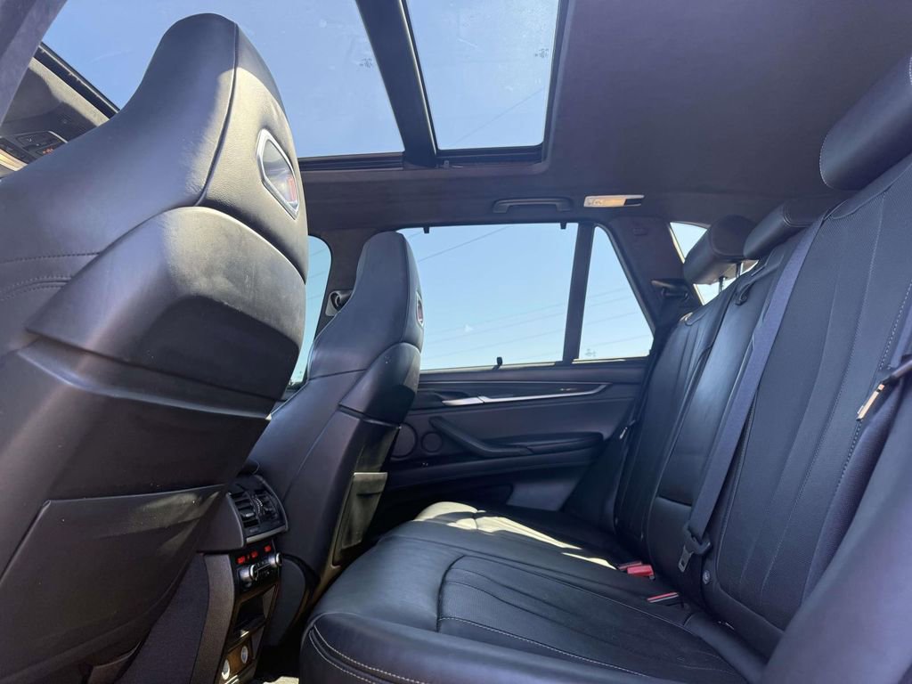 Used 2017 BMW X5 M image 24