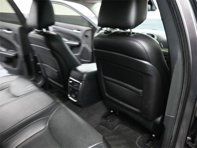 Used 2018 Chrysler 300 Limited w/ Safetytec Plus Group image 27