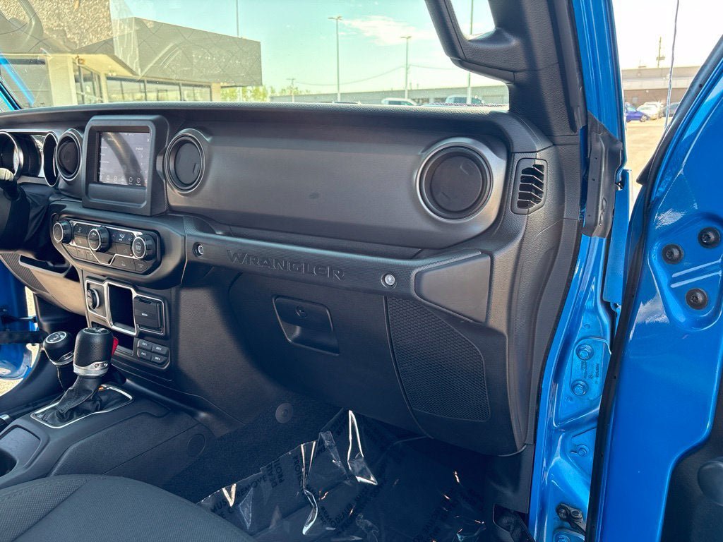 Used 2023 Jeep Wrangler Unlimited Sport AWD/4WD image 30