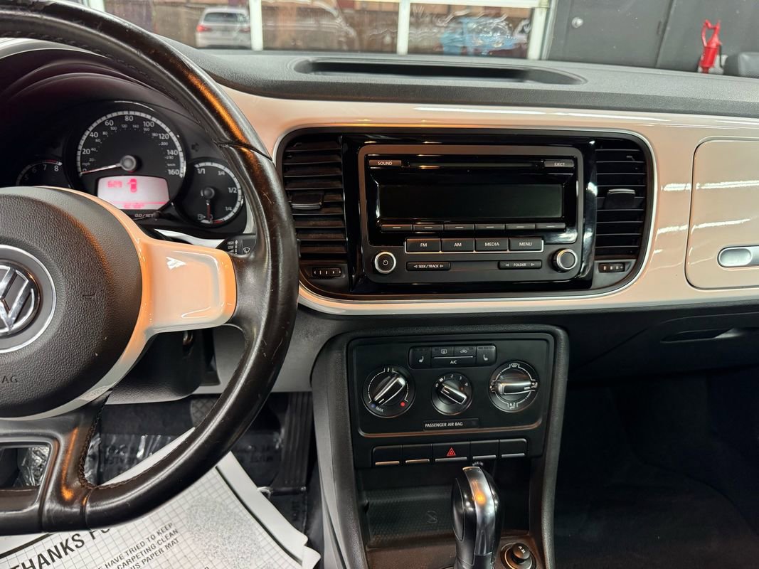 Used 2013 Volkswagen Beetle 2.5 image 20