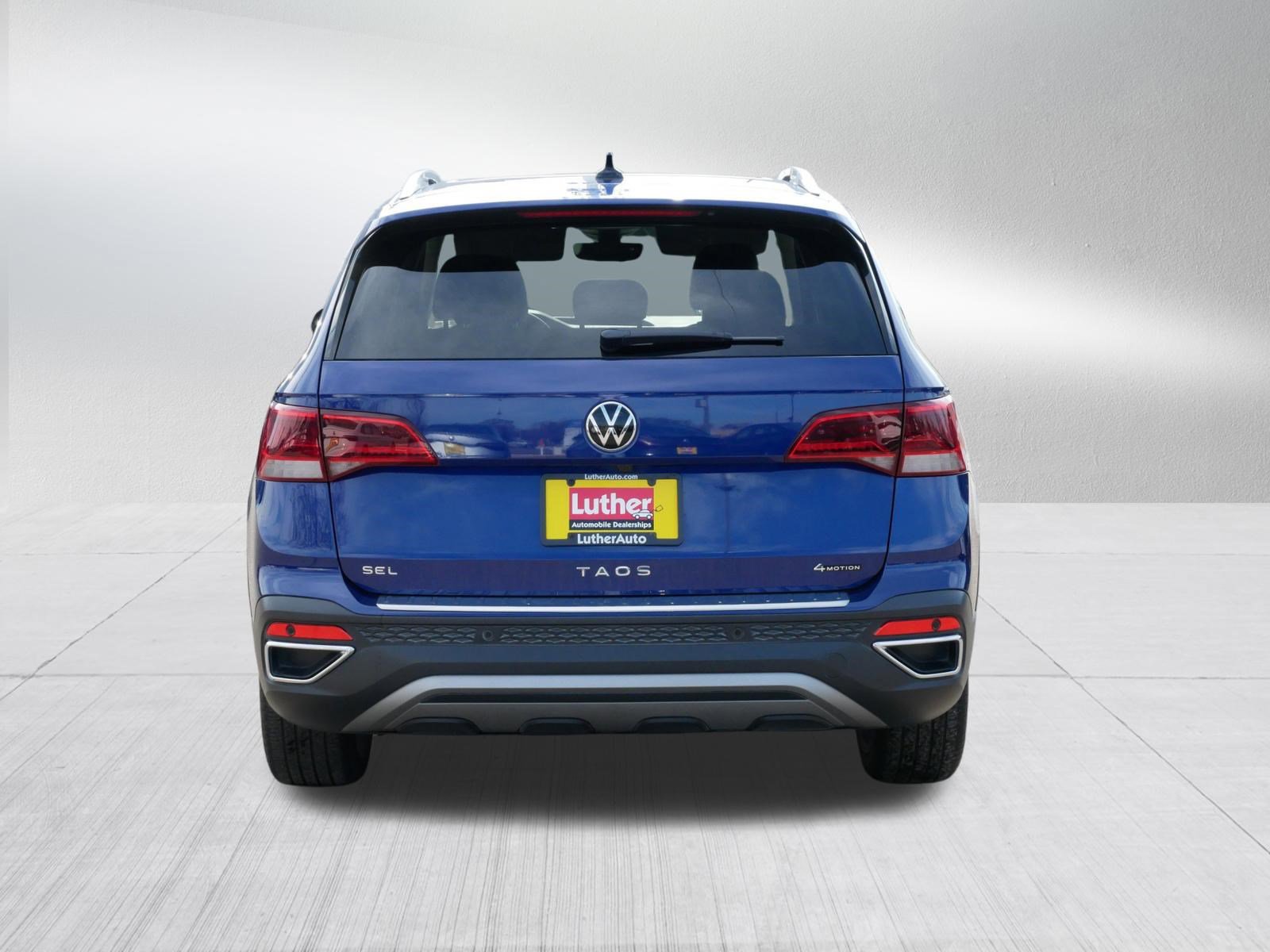 Used 2023 Volkswagen Taos SEL image 6