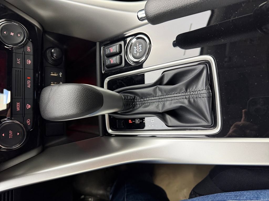 New 2026 Mitsubishi Eclipse Cross LE image 20