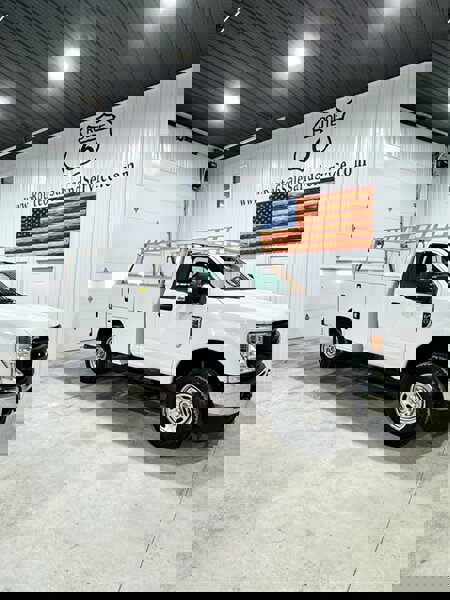 Used 2020 Ford F250 XL w/ Power Equipment Group image 1