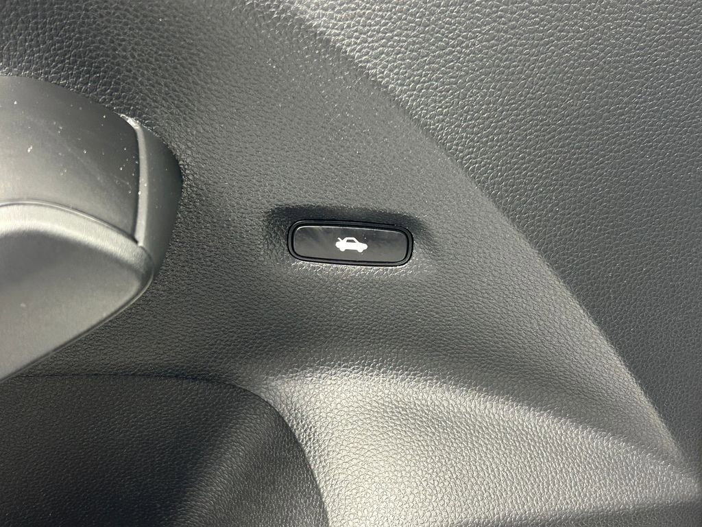 Used 2022 Honda Civic LX image 13