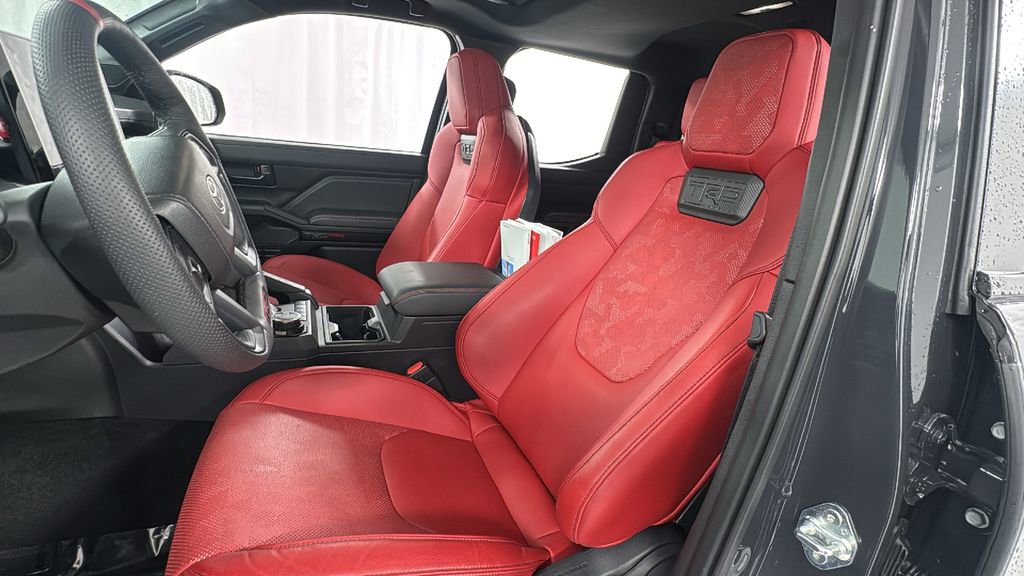 Used 2025 Toyota Tacoma TRD Sport image 10