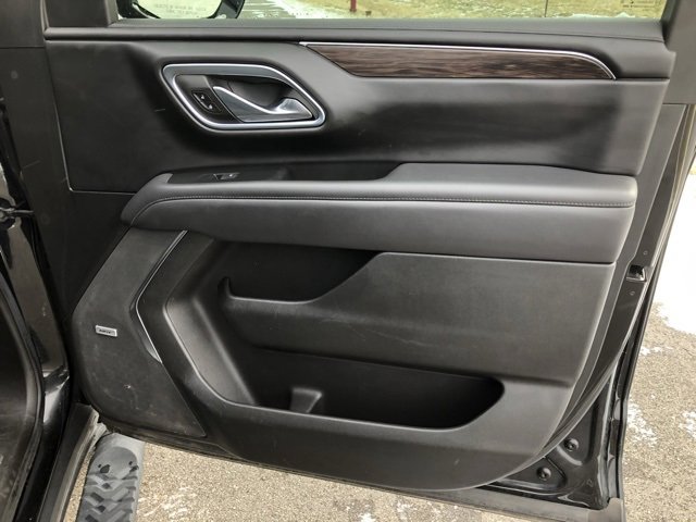 Used 2022 Chevrolet Suburban Z71 w/ Z71 Off-Road Package image 17