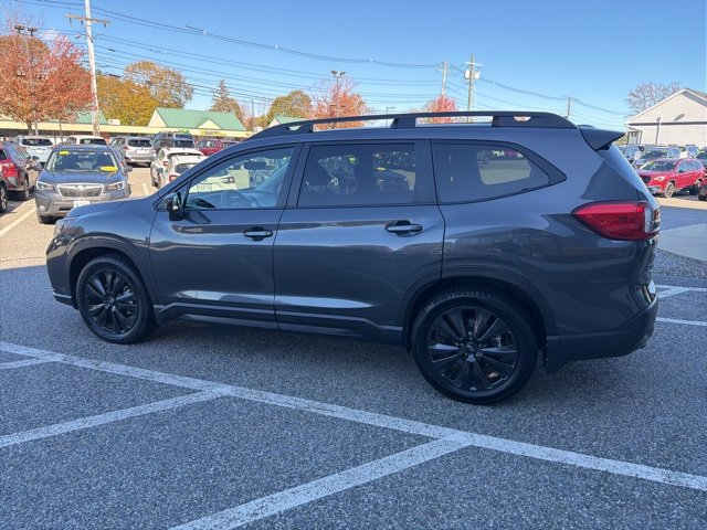 Used 2022 Subaru Ascent Onyx Edition image 4