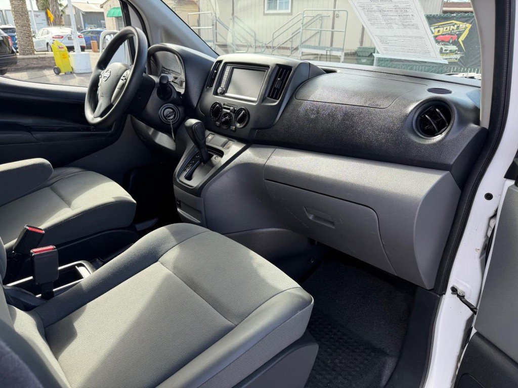 Used 2021 Nissan NV200 SV w/ Sliding Door Glass Package image 29