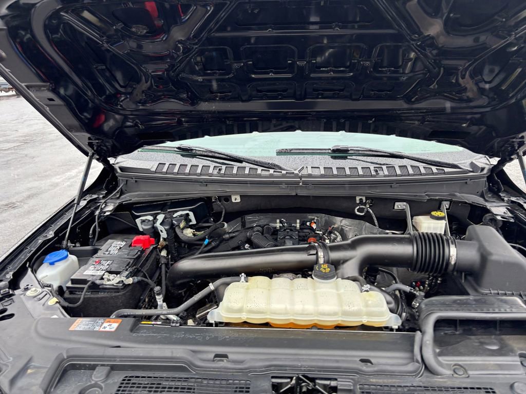 Used 2024 Ford Expedition Limited image 25