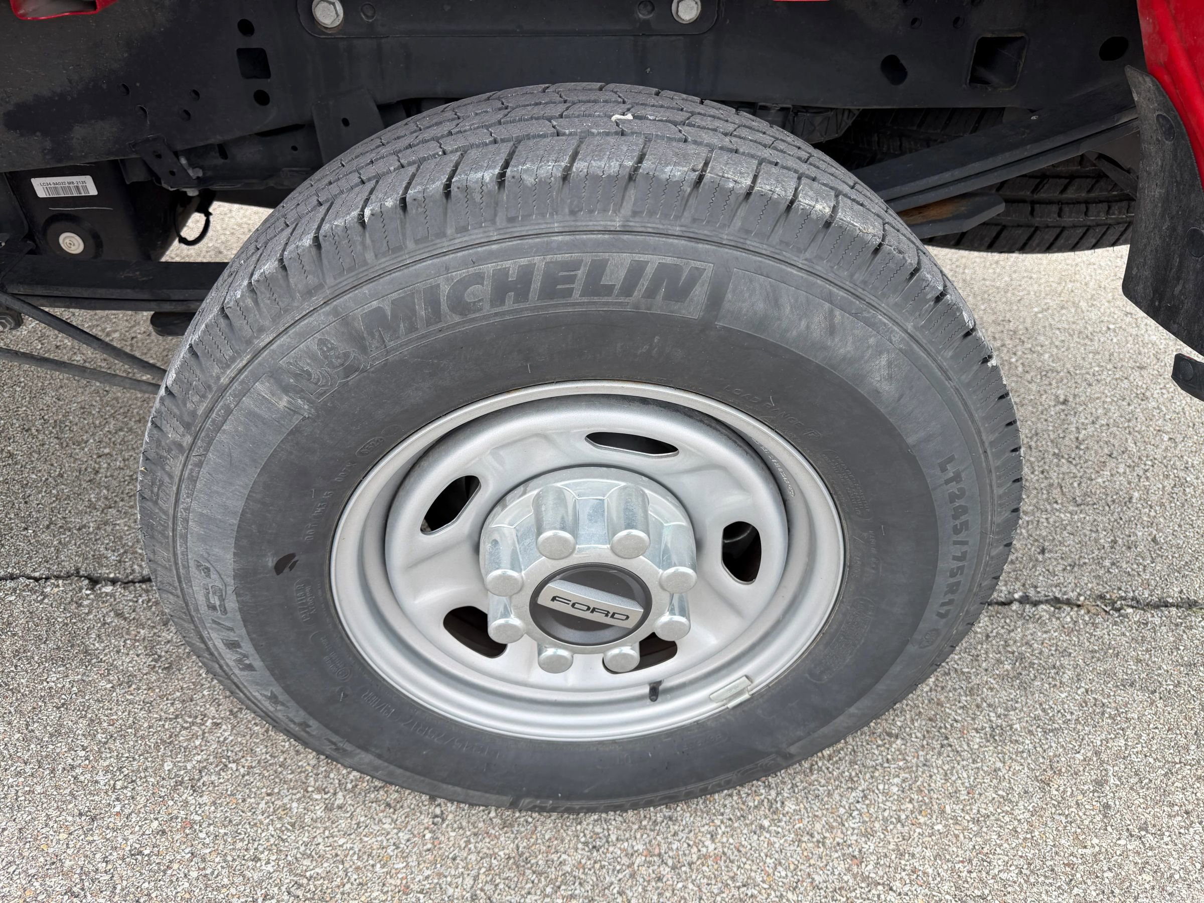 Used 2022 Ford F250 XL w/ Power Equipment Group image 2