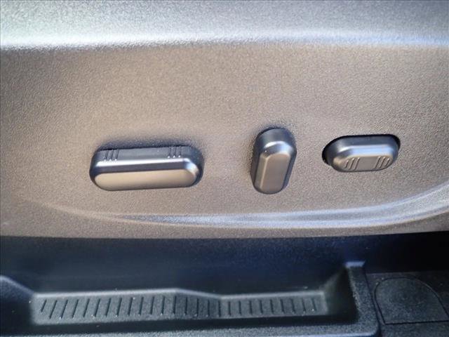 Used 2019 Ford Escape SE image 12