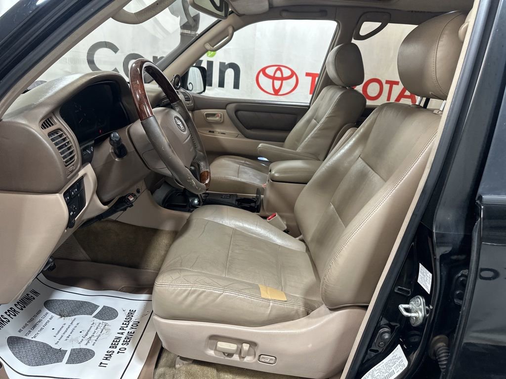 Used 2002 Toyota Land Cruiser image 24