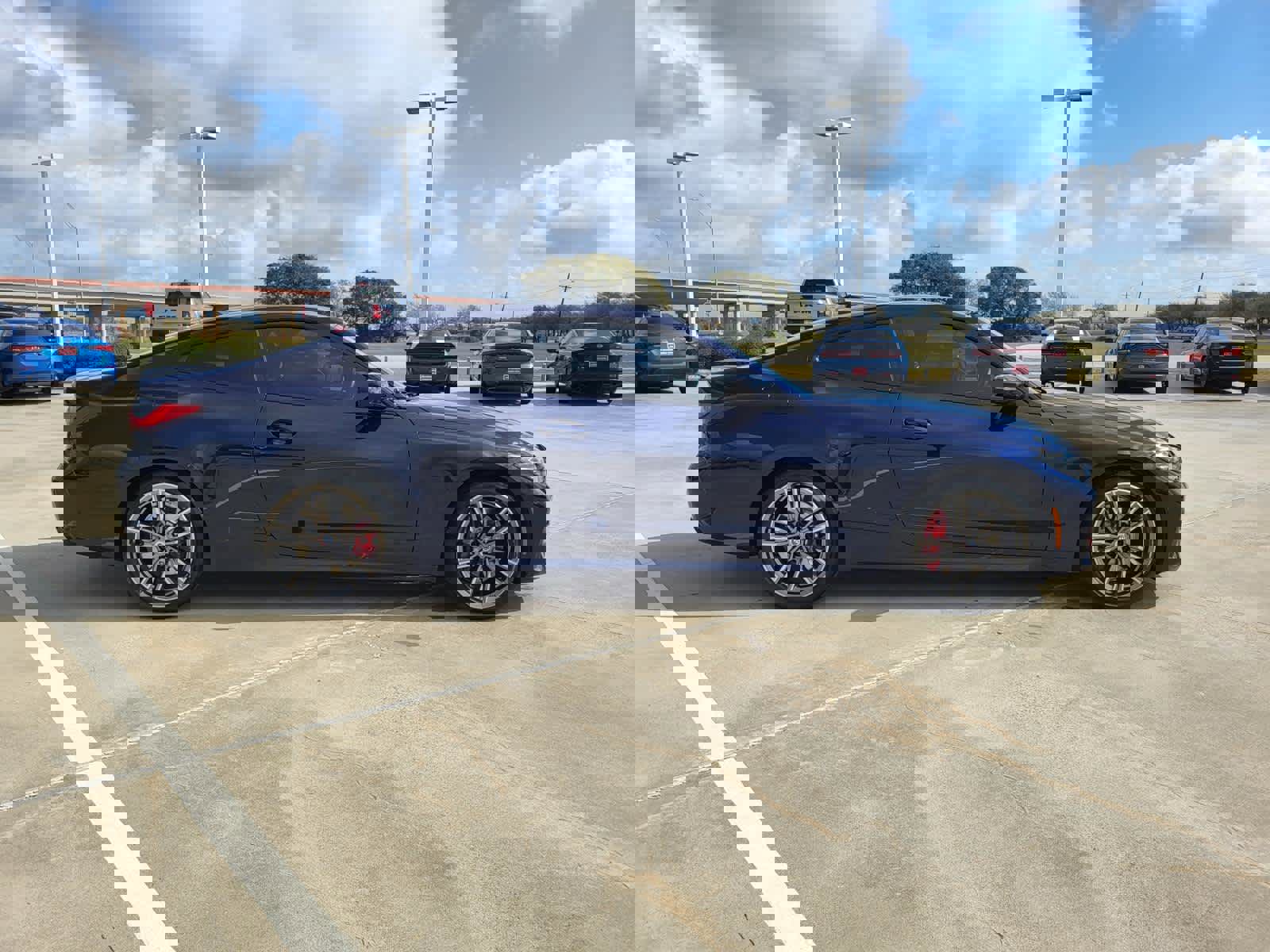 Used 2023 BMW 440i xDrive Coupe w/ Premium Package image 6