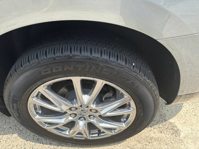Used 2023 Buick Enclave Essence w/ Experience Buick Package FWD image 7