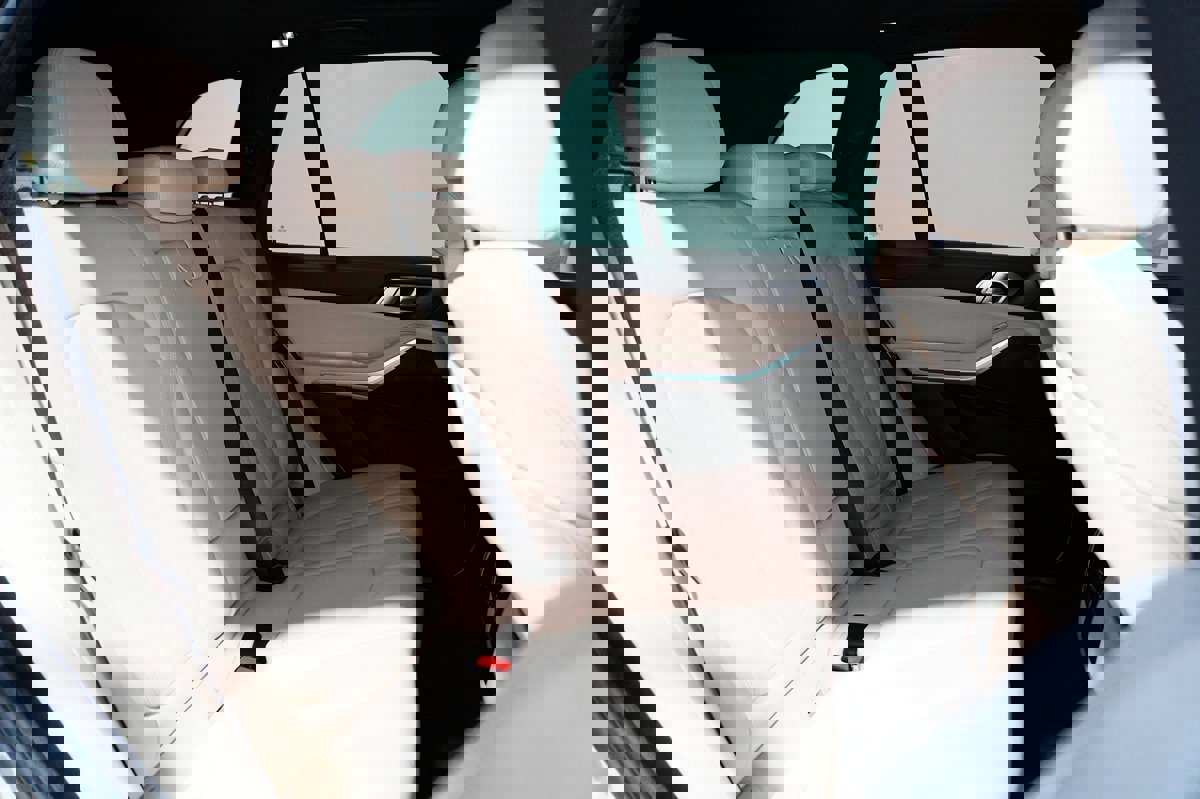 Used 2022 BMW X5 xDrive40i w/ Premium Package image 23