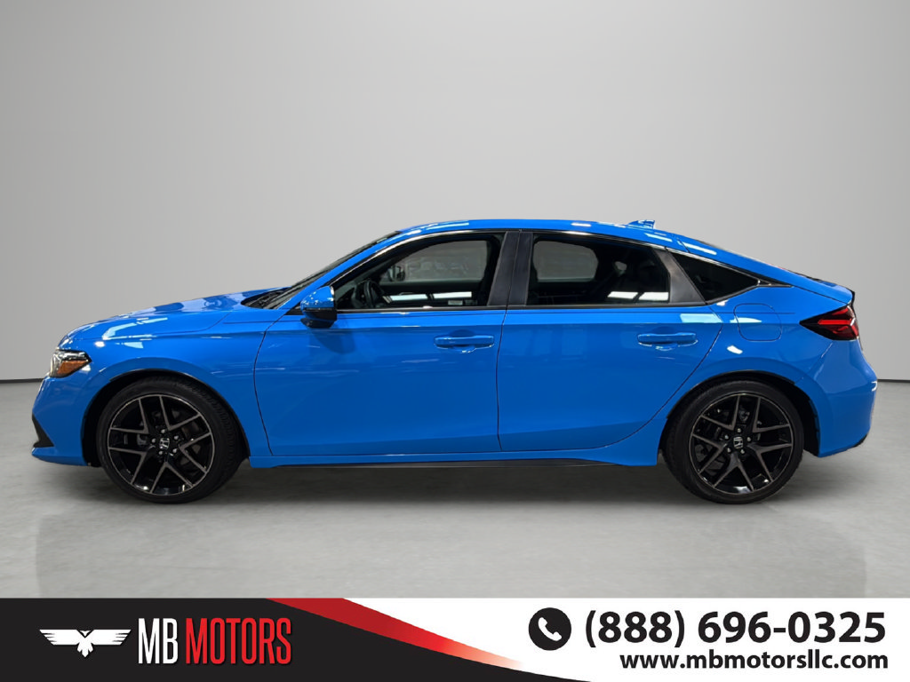 Used 2022 Honda Civic Sport Touring image 2