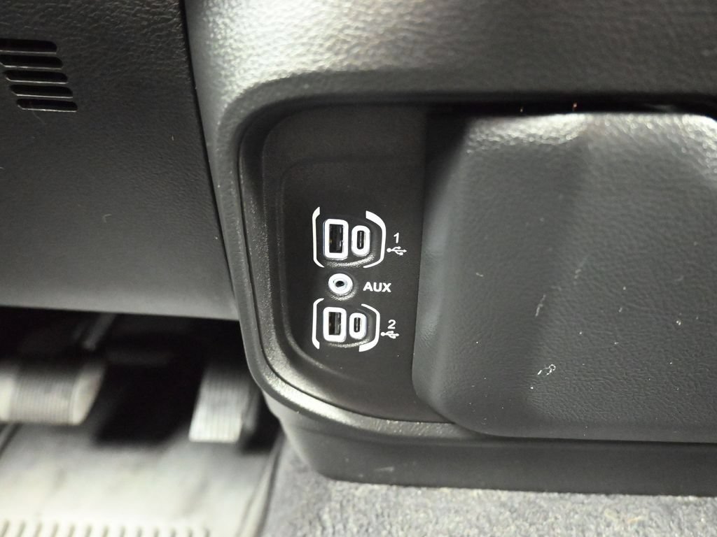Used 2025 RAM 1500 Tradesman w/ Night Edition AWD/4WD image 25