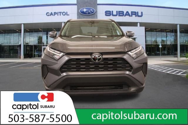 Used 2025 Toyota RAV4 XLE AWD/4WD image 7