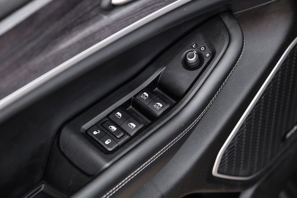 Used 2022 Jeep Grand Cherokee L Limited RWD image 54