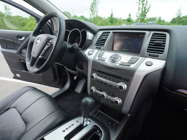 Used 2013 Nissan Murano SL w/ Navigation Pkg AWD/4WD image 32