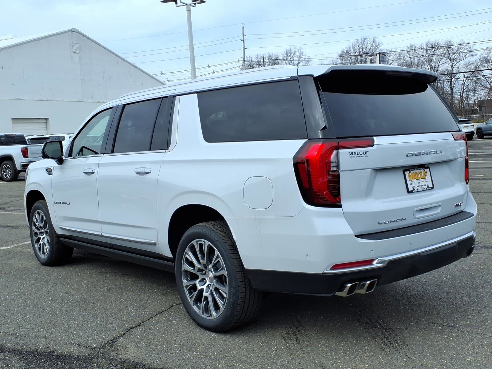 New 2026 GMC Yukon XL Denali w/ Sun & Power Step Package image 4