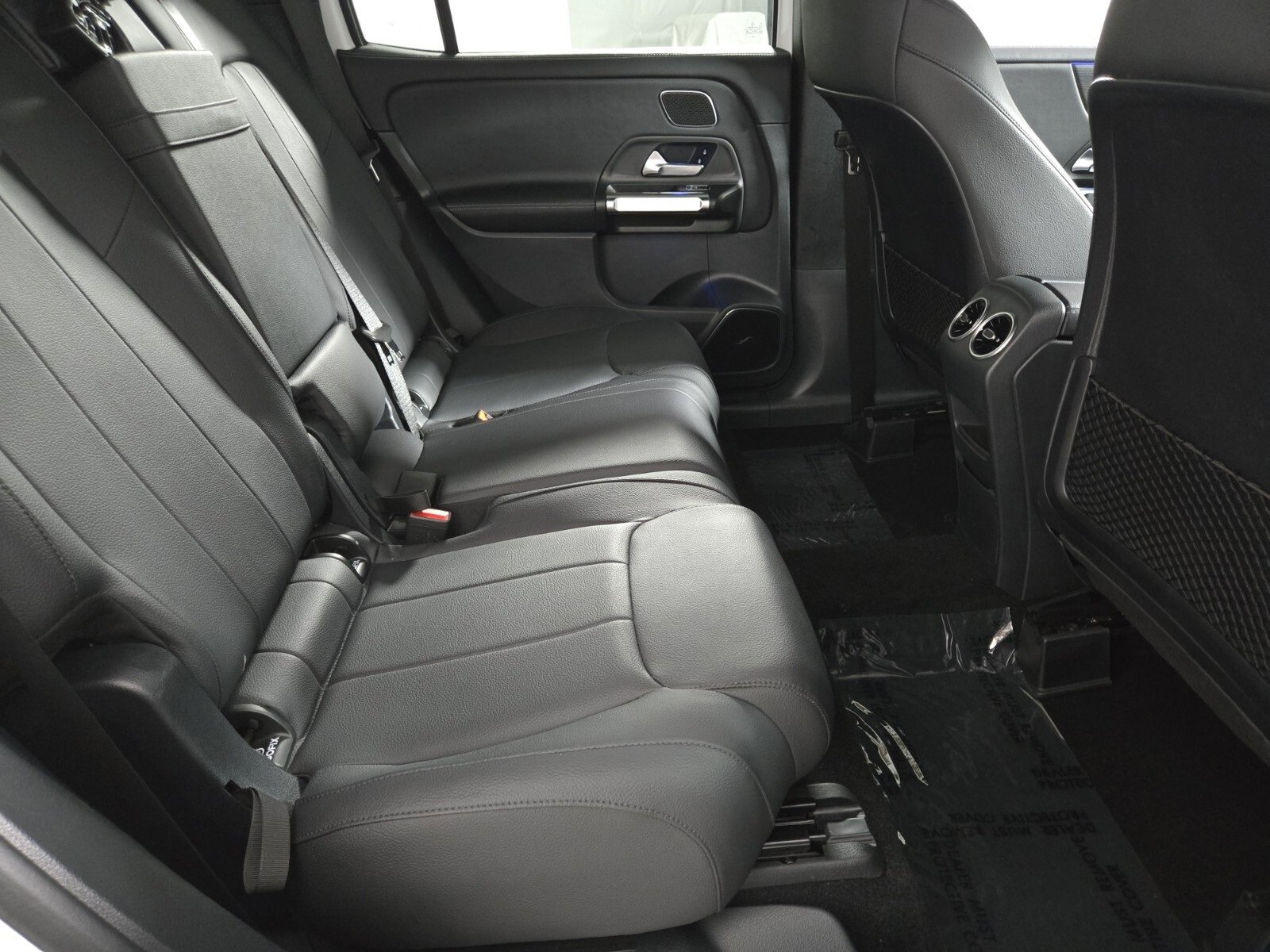 Used 2025 Mercedes-Benz GLB 250 image 16