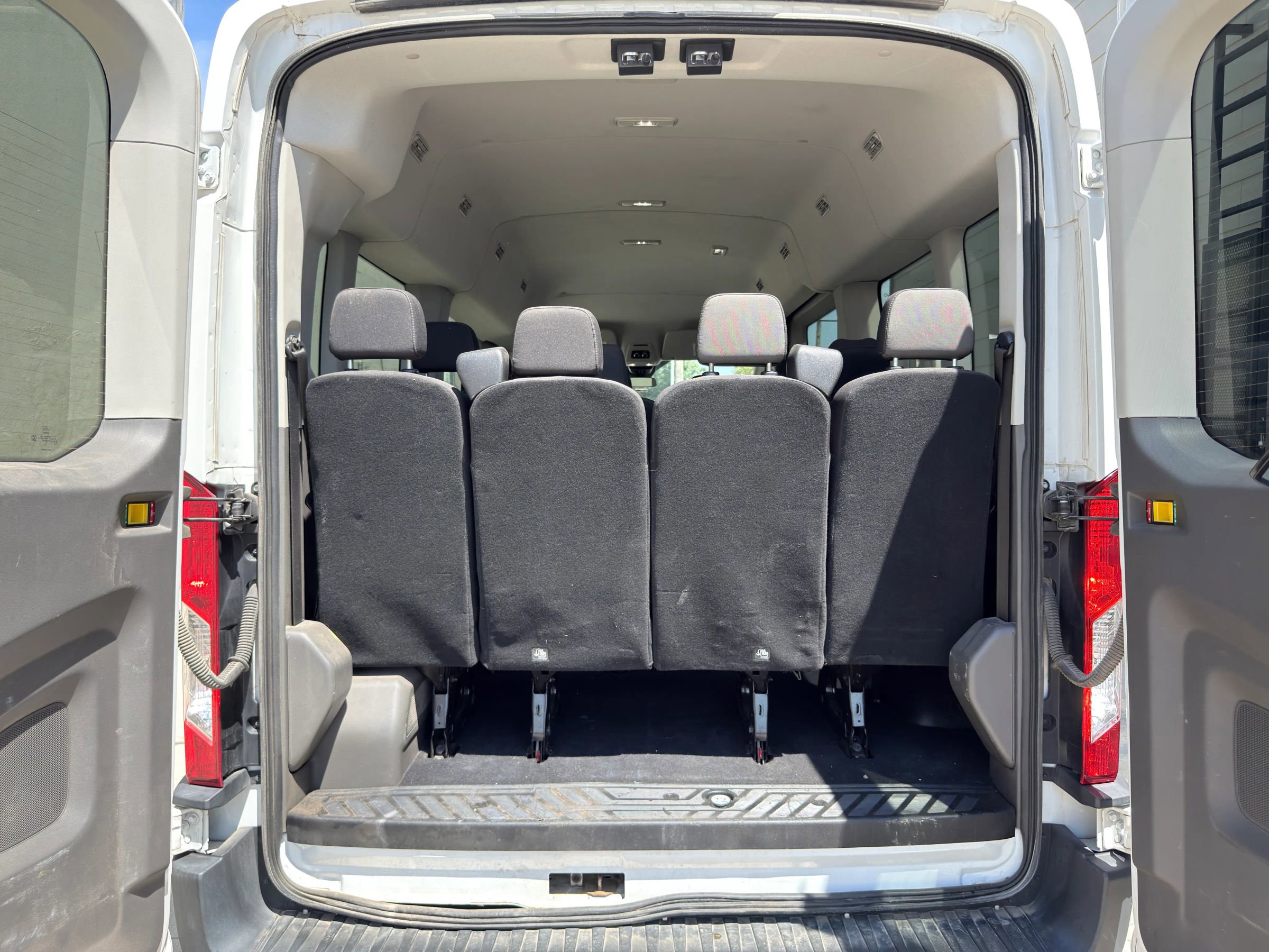 Used 2021 Ford Transit 350 XLT RWD image 7