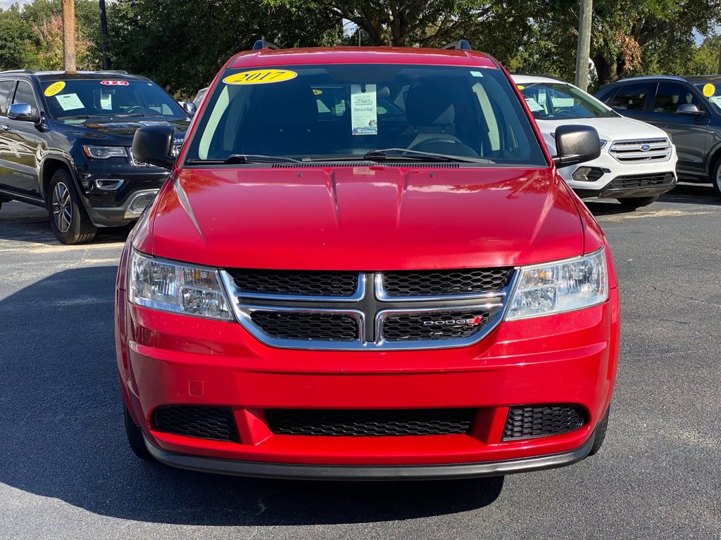 Used 2017 Dodge Journey SE FWD image 2