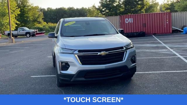 Used 2022 Chevrolet Traverse LS FWD image 4