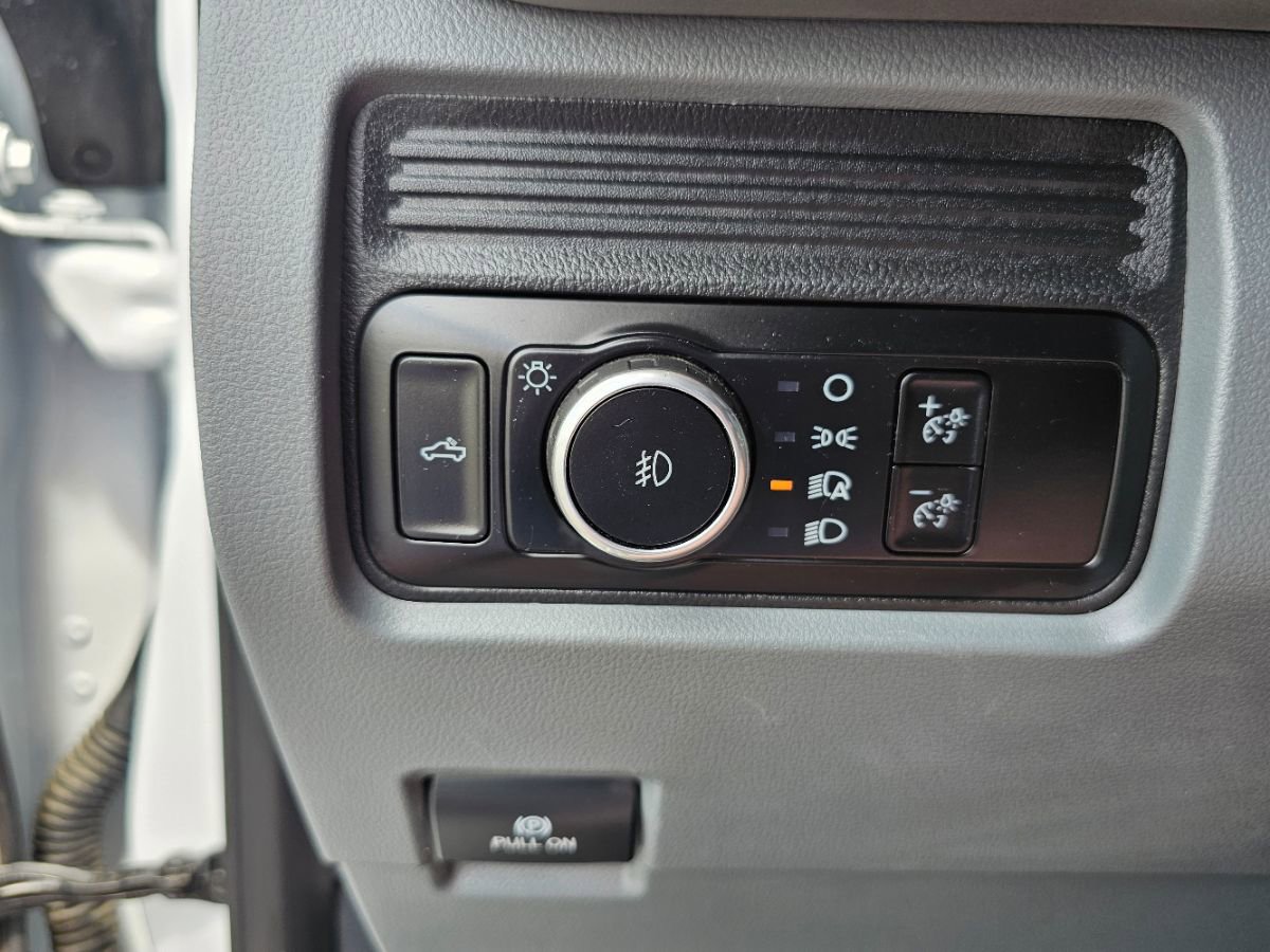 Used 2023 Ford F350 XLT w/ FX4 Off-Road Package image 28