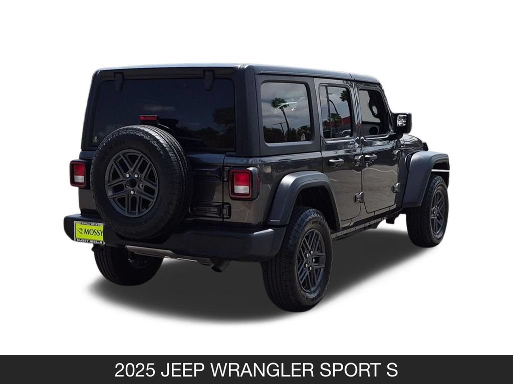 Used 2025 Jeep Wrangler Unlimited Sport AWD/4WD image 9