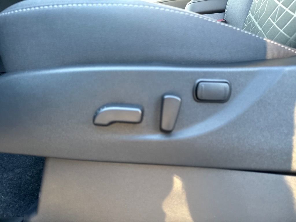 New 2026 Nissan Frontier SV image 14