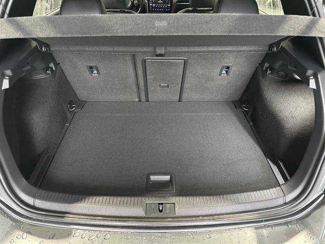 Used 2019 Volkswagen Golf R 4-Door image 20