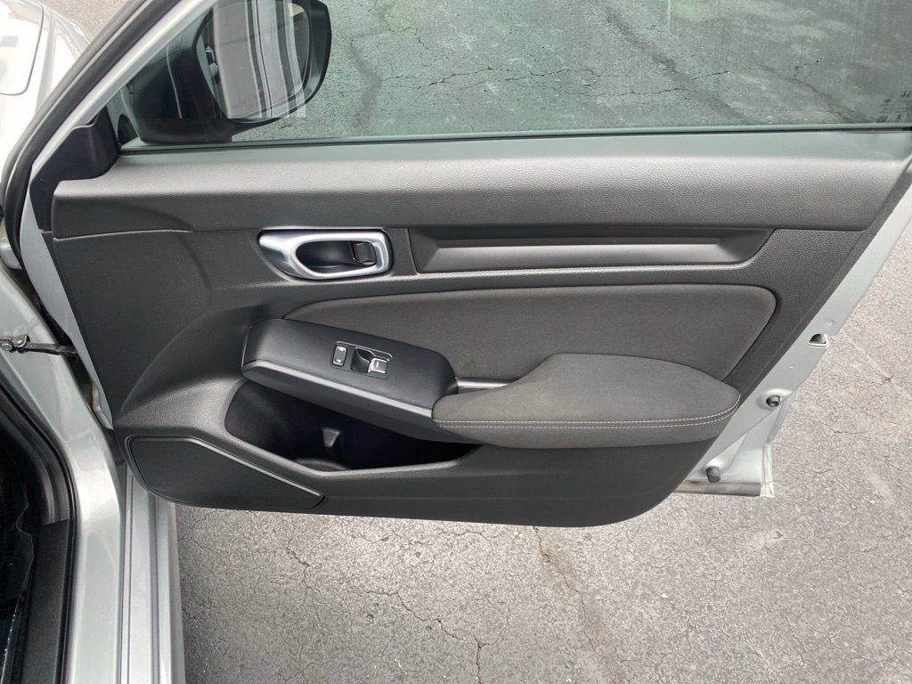 Used 2025 Honda Civic Sport image 34