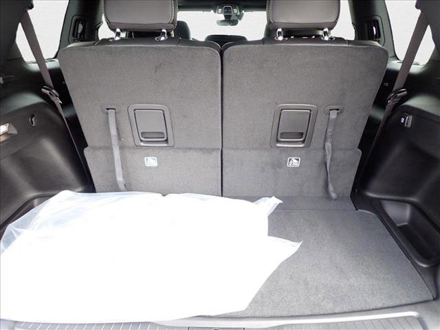 New 2025 Jeep Grand Cherokee L Altitude image 9