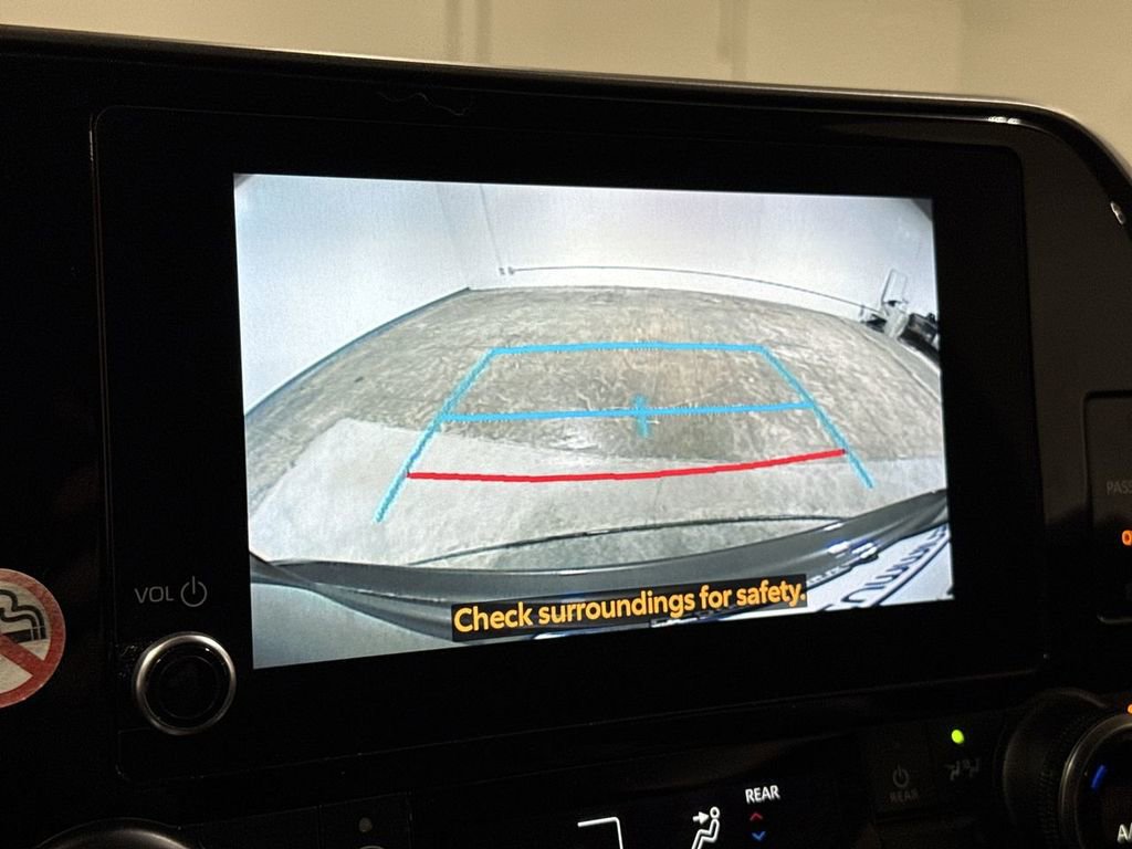 Used 2024 Toyota Highlander XLE image 14