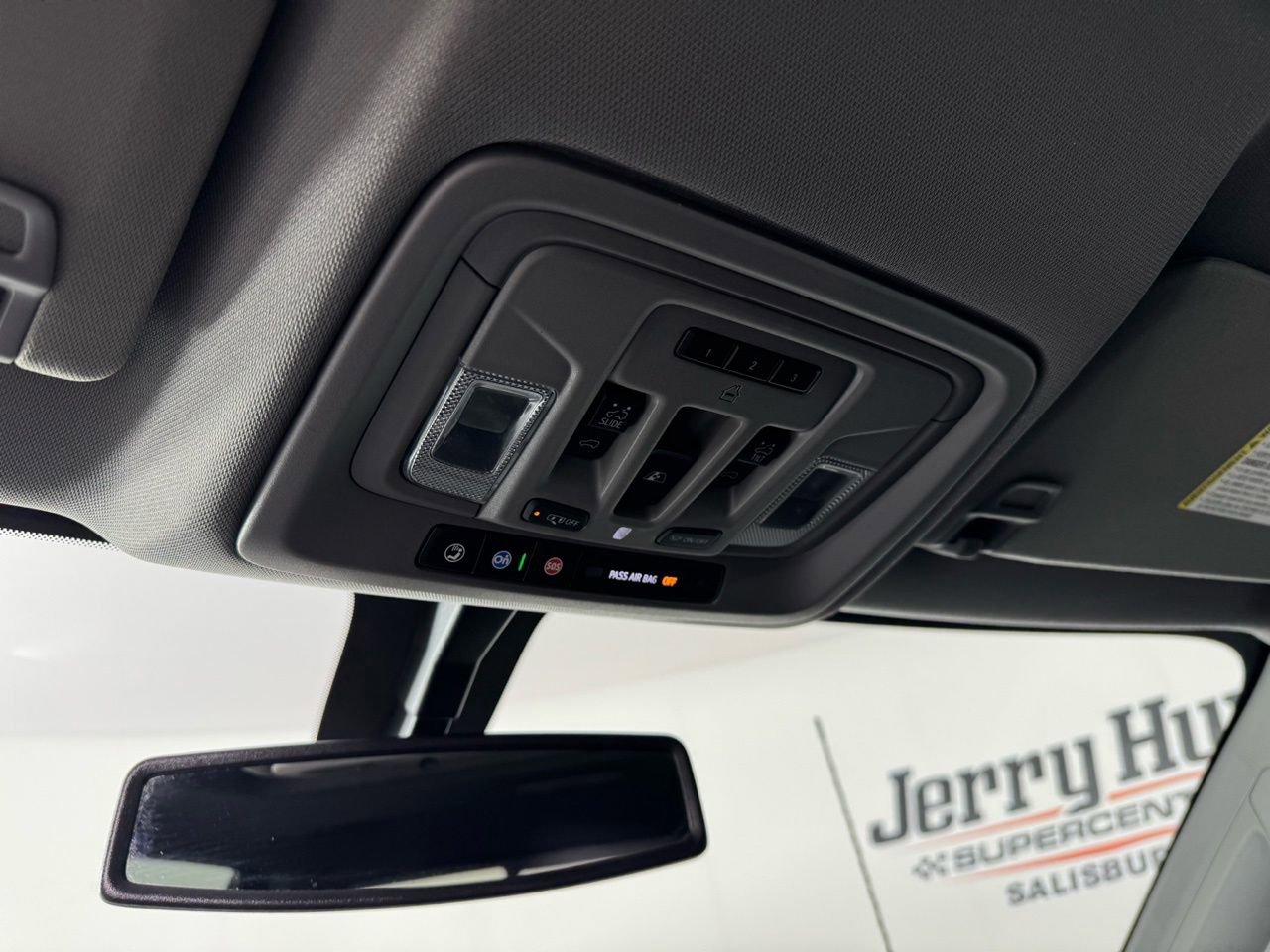 Used 2020 Chevrolet Silverado 2500 LTZ w/ LTZ Convenience Package image 25