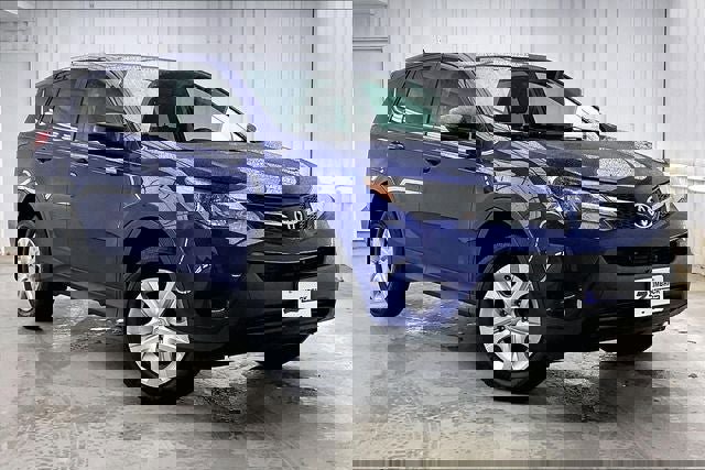 Used 2015 Toyota RAV4 LE AWD/4WD image 34