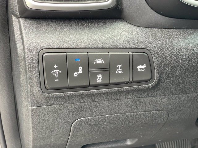 Used 2020 Hyundai Tucson Ultimate w/ Cargo Package AWD/4WD image 12
