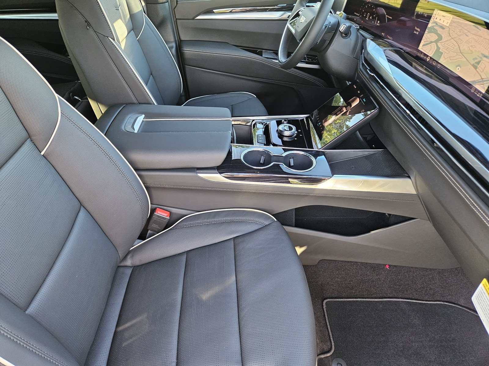 New 2026 Cadillac Escalade Sport w/ Touring Package AWD/4WD image 10