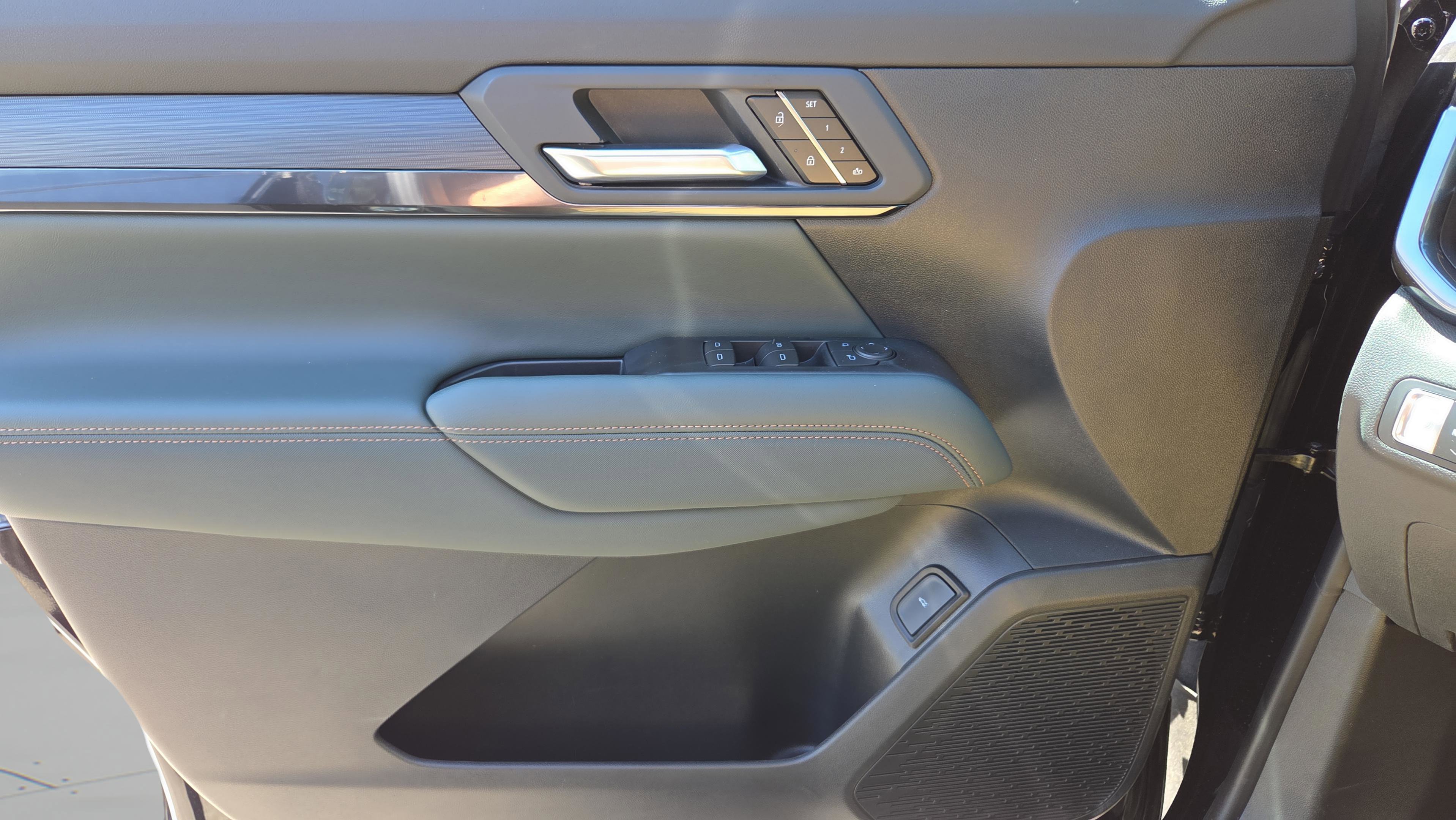 New 2026 GMC Terrain AT4 w/ Convenience Package III image 24