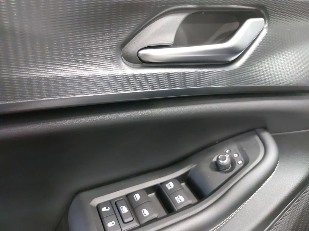 Used 2023 Jeep Grand Cherokee Laredo image 26