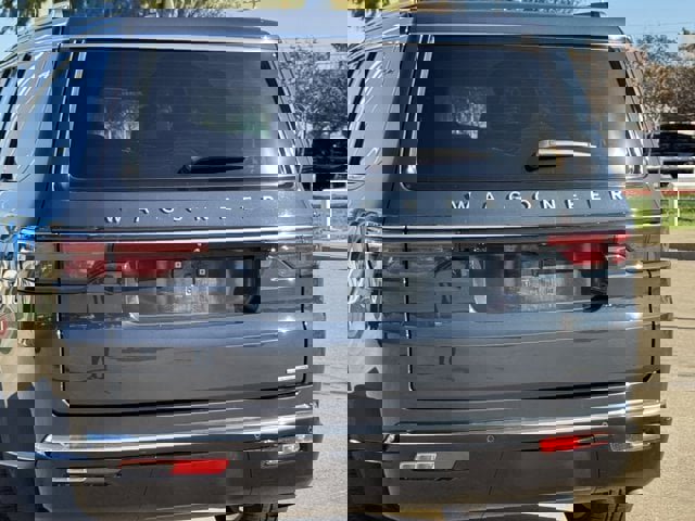 Used 2023 Jeep Wagoneer Series III w/ Convenience Group I image 8