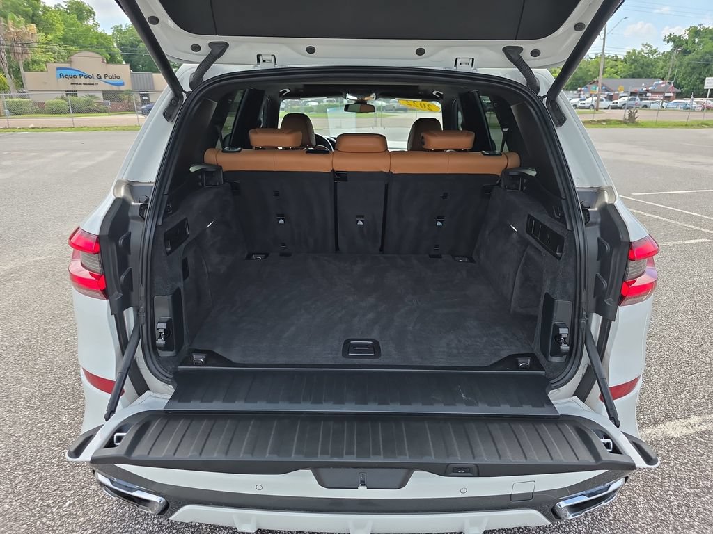 Used 2022 BMW X5 xDrive40i w/ M Sport Package AWD/4WD image 33