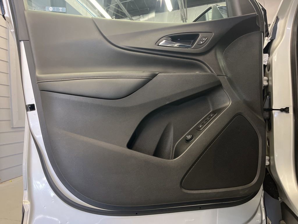 Used 2021 Chevrolet Equinox Premier w/ LPO, Floor Liner Package image 12