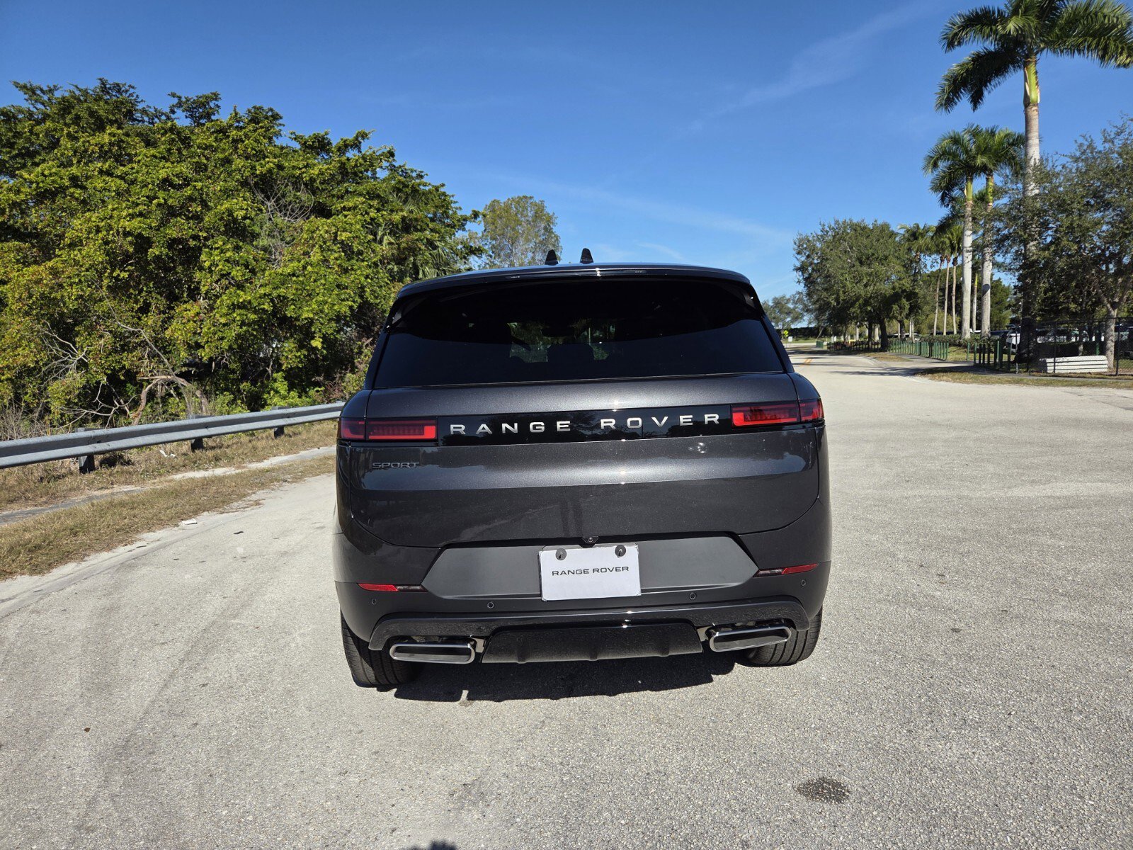 New 2026 Land Rover Range Rover Sport SE image 6