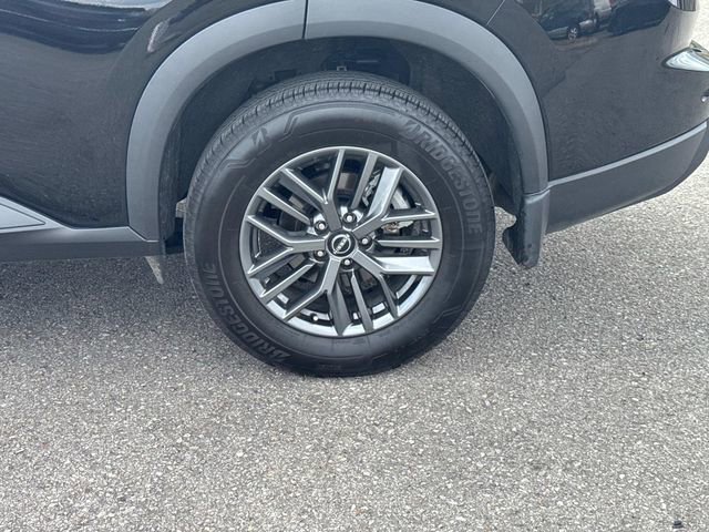 Certified 2025 Nissan Rogue S image 12