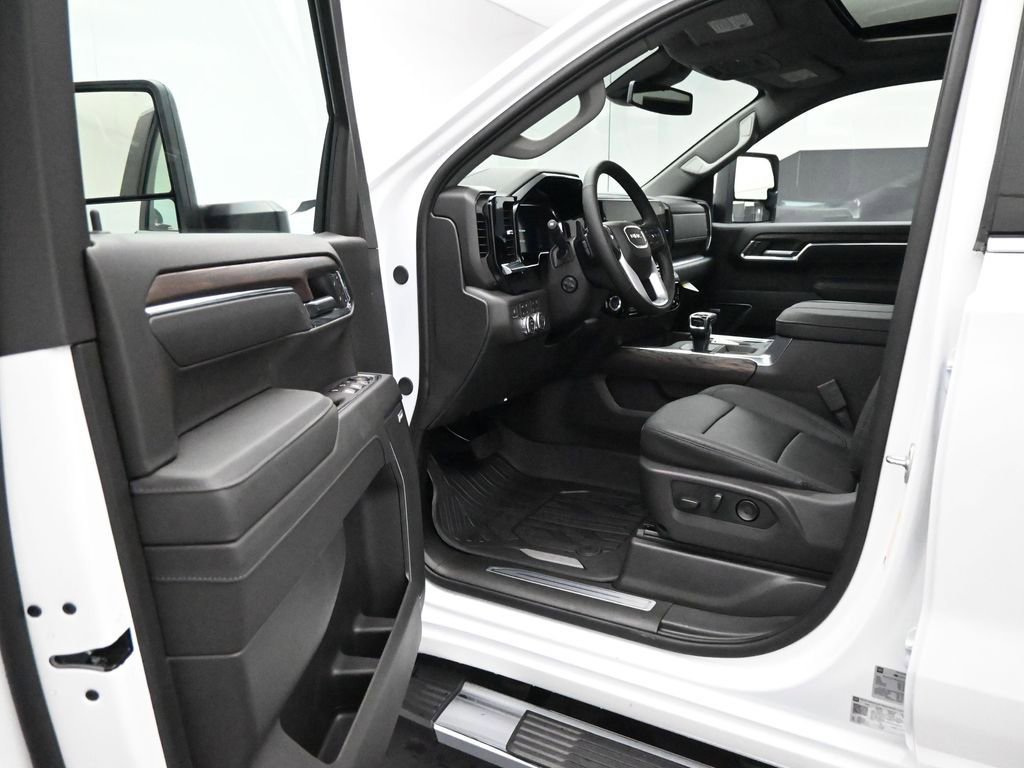 New 2026 GMC Sierra 1500 SLT w/ SLT Premium Plus Package image 11