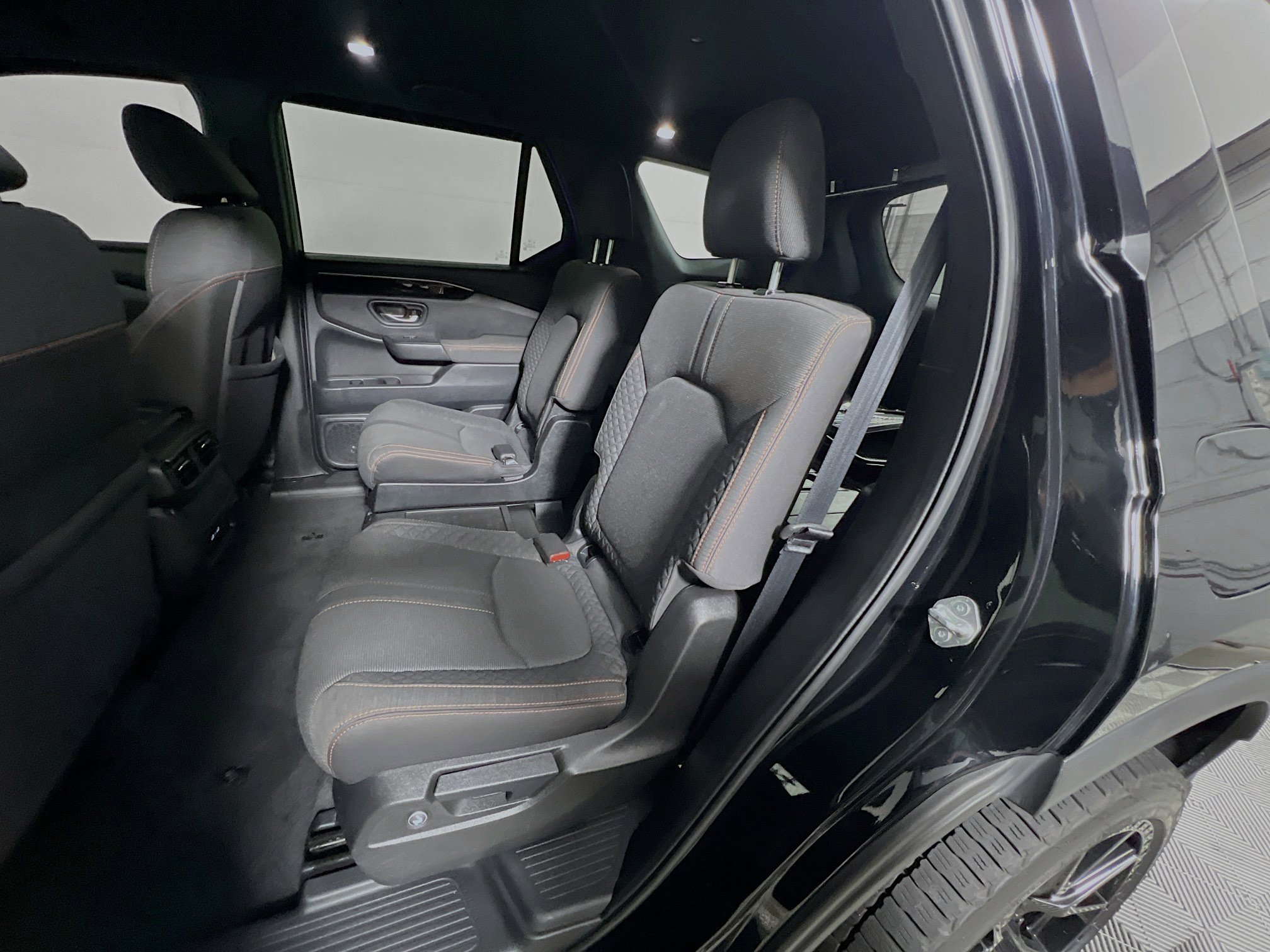 Used 2023 Honda Pilot Sport image 29