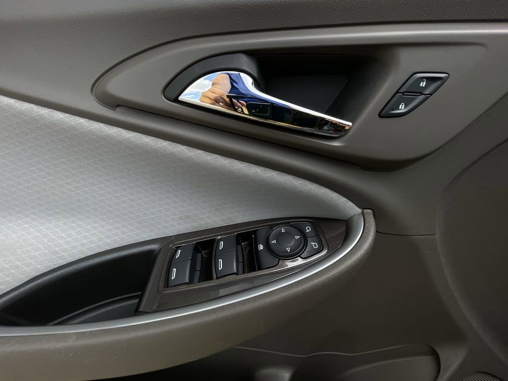 Used 2024 Chevrolet Malibu LS FWD image 21